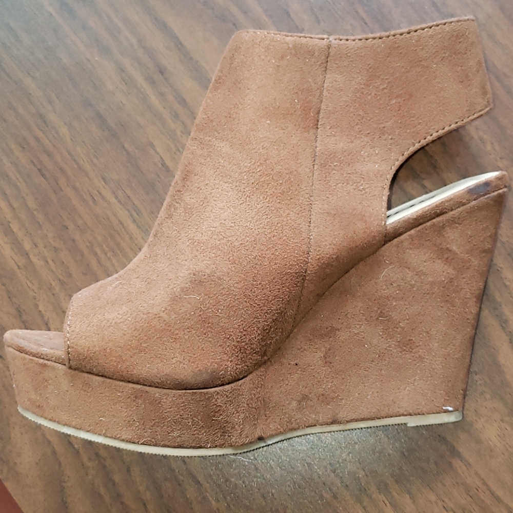 Brown wedges